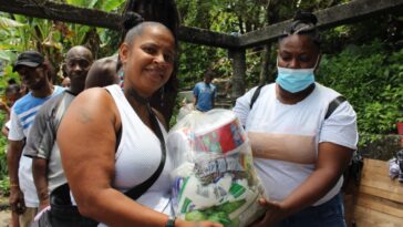 Familias damnificadas por el incendio en el barrio San José recibieron ayudas por parte de la Alcaldía Distrital y la Sociedad Portuaria | Noticias de Buenaventura, Colombia y el Mundo