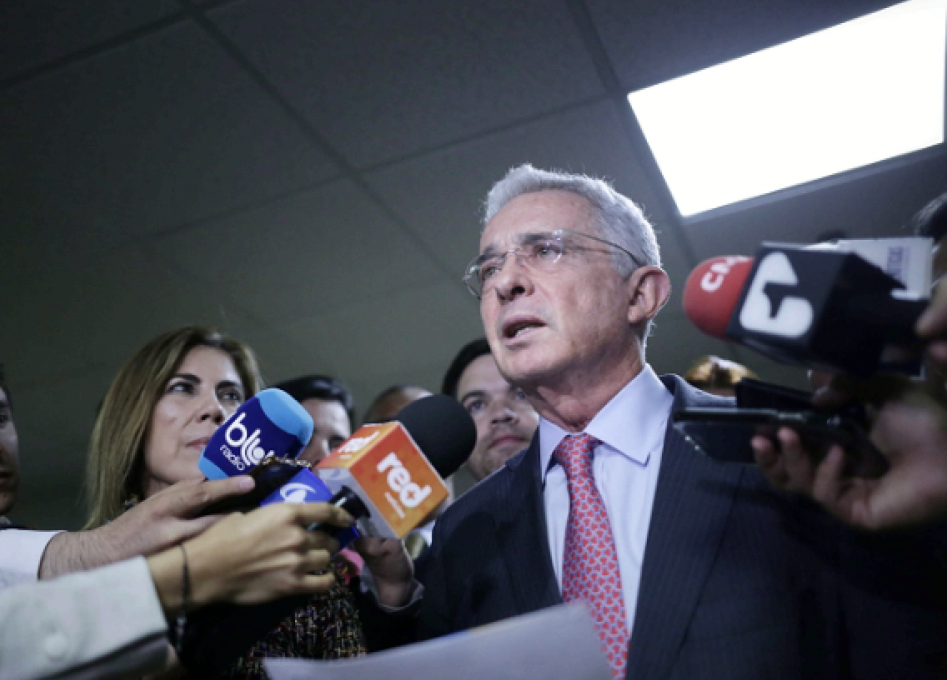 Uribe se responsabiliza por disminución de curules de su partido