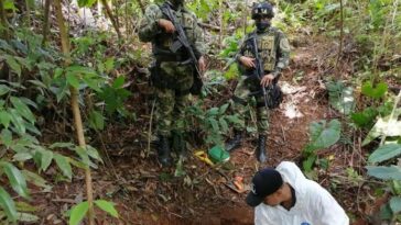 Hallan cuerpo de soldado desaparecido en fosa común | Noticias de Buenaventura, Colombia y el Mundo