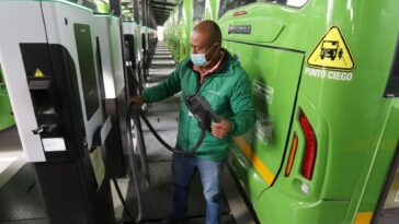 Colombia está a las puertas de llegar a los 1.000 buses eléctricos | Economía