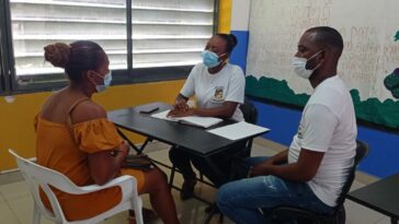 Secretaría de Educación empezó a prestar servicios en el Centro Regional de Atención a las Víctimas en la Comuna 12  | Noticias de Buenaventura, Colombia y el Mundo