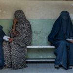 Afganistán: los talibanes ordenan a las mujeres quedarse en casa; encubrir en publico | Noticias de Buenaventura, Colombia y el Mundo
