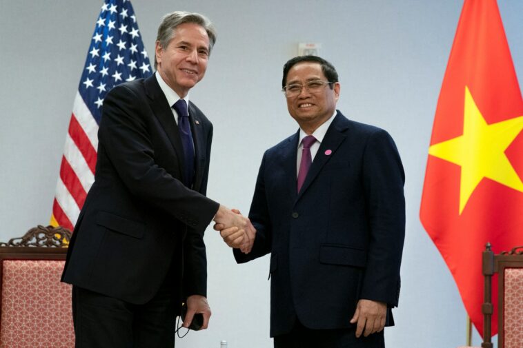 Los labios sueltos de la delegación vietnamita captados en video durante la cumbre EE.UU.-ASEAN | Noticias de Buenaventura, Colombia y el Mundo