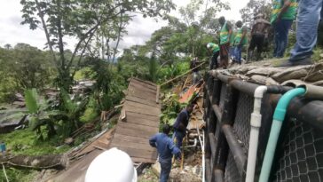 Control físico y la Inspección de Policía de Nueva Granada realizaron demolición de tres edificaciones de maderas construidas en zonas no autorizadas  | Noticias de Buenaventura, Colombia y el Mundo