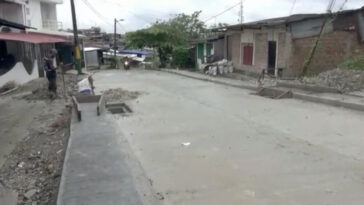 Pavimentación en el barrio Jardín sirve de anillo vial entre la Simón Bolívar y vía Alterna  | Noticias de Buenaventura, Colombia y el Mundo