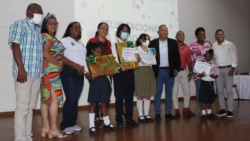 Con gran compromiso y alegría fueron premiados los estudiantes que participaron del gran concurso “Deja Tu Huella por la Madre Tierra” liderado por la SAAAB | Noticias de Buenaventura, Colombia y el Mundo