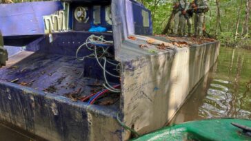 DESTRUÍDO SEMISUMERGIBLE CON CAPACIDAD PARA TRANSPORTAR HASTA CUATRO TONELADAS DE NARCÓTICOS EN TUMACO | Noticias de Buenaventura, Colombia y el Mundo