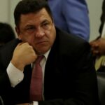 Defensa de senador Miguel Pinto dice que lo confunden con un homónimo