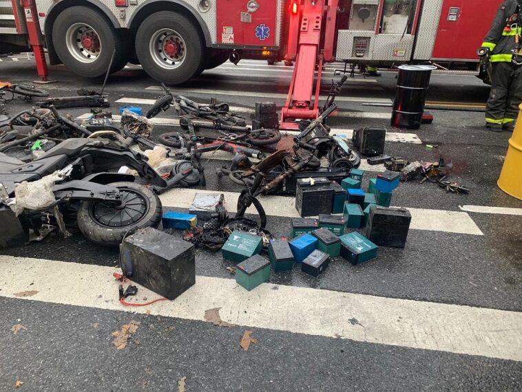 Incendio en un edificio de Nueva York causado por baterías de bicicletas eléctricas, dispositivos responsables de varios incendios en las últimas semanas | Noticias de Buenaventura, Colombia y el Mundo