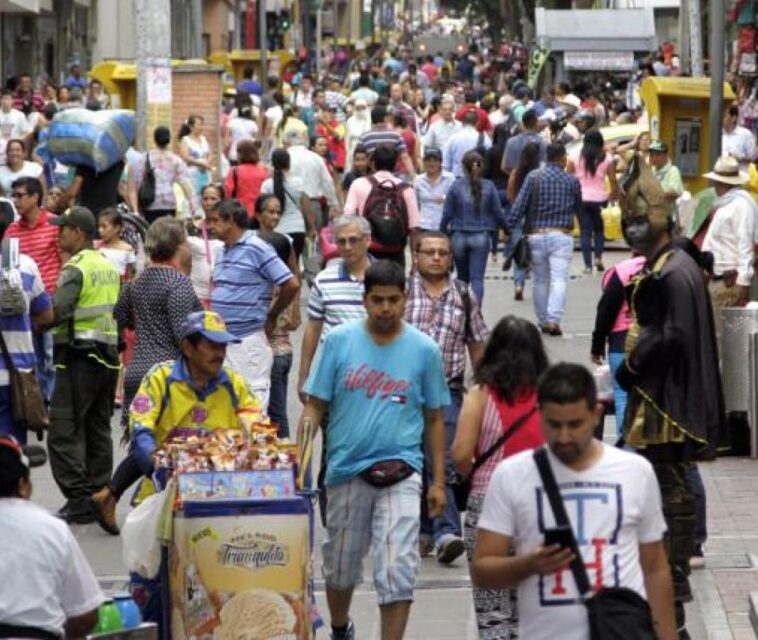 Más de la mitad de los hogares colombianos tiene menos acceso a bienes básicos | Finanzas | Economía