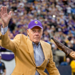 Bud Grant cumple 95 años: cinco datos sobre el entrenador del Salón de la Fama de los Vikings, incluida su carrera como jugador con los Lakers | Noticias de Buenaventura, Colombia y el Mundo