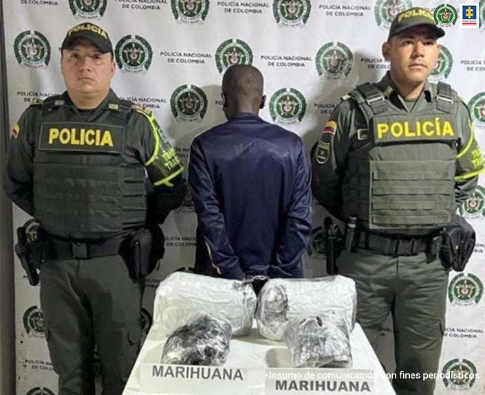 Judicializado un hombre por, presuntamente, transportar marihuana en su equipaje 
