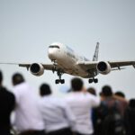 El Reino Unido describe un plan de aviación cero neto en el día más caluroso de la historia, dice que los viajeros pueden seguir volando 'sin culpa' | Noticias de Buenaventura, Colombia y el Mundo