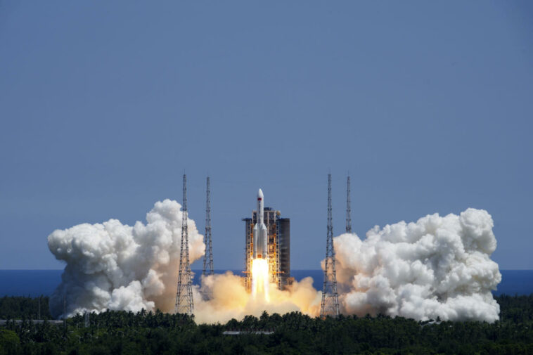 China lanza uno de 2 módulos de laboratorio para unirse a estación espacial | Noticias de Buenaventura, Colombia y el Mundo