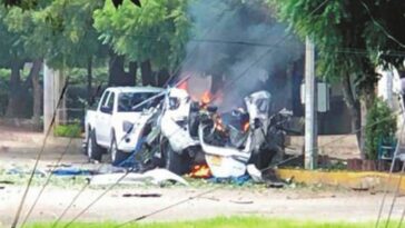  El momento exacto en que explota carro bomba en estación de policía en Norte de Santander | Noticias de Buenaventura, Colombia y el Mundo