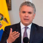 Iván Duque pide a los colombianos que se queden «trabajando» en su país