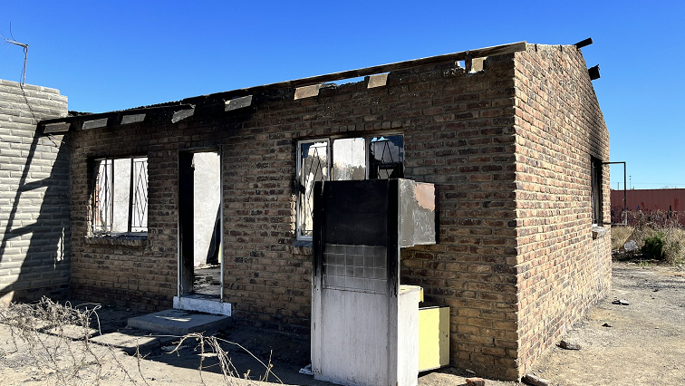 Los residentes culpan a los apagones de Eskom por incendios en casas en De Aar | Noticias de Buenaventura, Colombia y el Mundo
