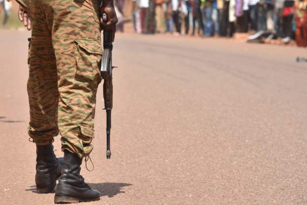 Ghana: Agentes de seguridad huyen ante el desbordamiento de actividades terroristas en Burkina Faso | Noticias de Buenaventura, Colombia y el Mundo