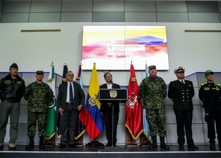 Estas son las nuevas caras de la cúpula militar y de Policía del presidente Gustavo Petro