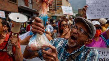Qué hay detrás de la abrupta devaluación del bolívar y qué dice de la incipiente recuperación de la dolarizada economía en Venezuela | Finanzas | Economía