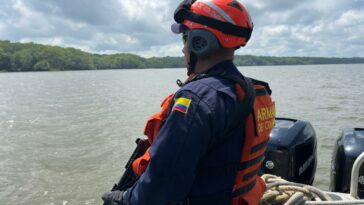 ARMADA DE COLOMBIA ADELANTA OPERACIÓN DE BÚSQUEDA Y RESCATE SOBRE EL RÍO NAYA  | Noticias de Buenaventura, Colombia y el Mundo