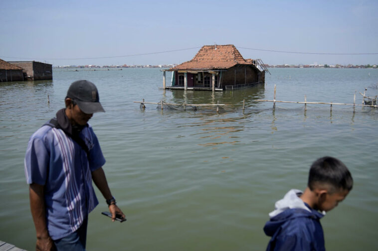 Migración climática: las inundaciones desplazan a los aldeanos en Indonesia | Noticias de Buenaventura, Colombia y el Mundo