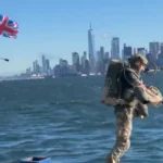 RELOJ: Royal Navy prueba trajes jet pack para su uso en misiones especializadas | Noticias de Buenaventura, Colombia y el Mundo