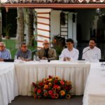 Diálogos de paz entre gobierno de Colombia y ELN arrancan el lunes en Caracas | Noticias de Buenaventura, Colombia y el Mundo