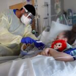 Los bebés no vacunados fueron hospitalizados con Covid más este verano que la mayoría de los grupos de edad, dicen los CDC | Noticias de Buenaventura, Colombia y el Mundo
