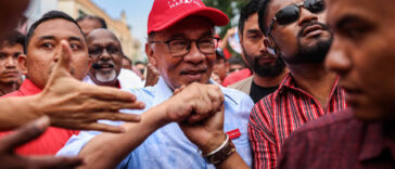 Anwar Ibrahim jura como décimo primer ministro de Malasia | Noticias de Buenaventura, Colombia y el Mundo