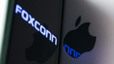El fabricante de iPhone Foxconn atrae a los trabajadores enojados en China para que regresen mientras Apple enfrenta una escasez de suministro | Noticias de Buenaventura, Colombia y el Mundo