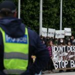 'Vergüenza': Manifestantes luchan contra proyecto de gas Santos | Noticias de Buenaventura, Colombia y el Mundo