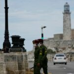 Una docena de cubanos reciben condenas por trata de personas | Noticias de Buenaventura, Colombia y el Mundo