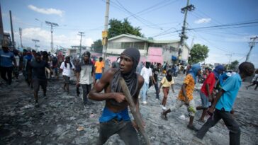 Gasolineras en Haití reabren por primera vez en dos meses | Noticias de Buenaventura, Colombia y el Mundo