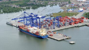 Bloqueada la vía al puerto, van más $50 mil millones en pérdidas y la inflación se podría disparar, aseguran gremios | Noticias de Buenaventura, Colombia y el Mundo