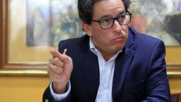 Presidente Petro, a nombrar el reemplazo de Carrasquilla | Gobierno | Economía