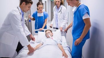 Los documentos de la sala de emergencias de Estados Unidos advierten sobre un aumento en los pacientes debido a la 'tripledemia' | Noticias de Buenaventura, Colombia y el Mundo