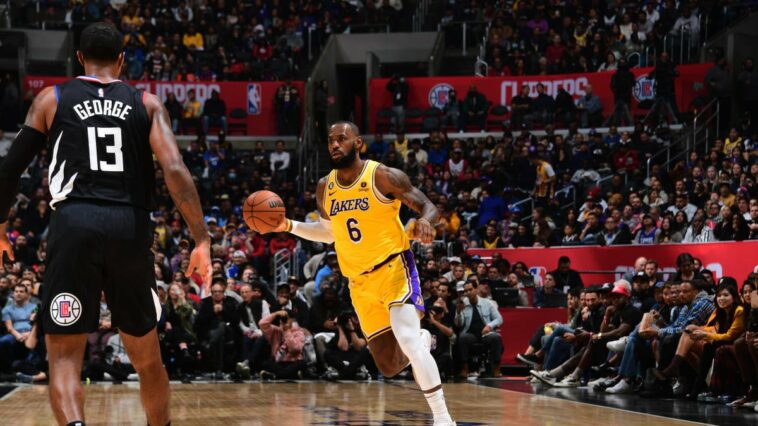 LeBron James sale de la derrota de los Lakers ante los Clippers con dolor en la pierna izquierda, dice que 'no es tan malo' como la lesión en la ingle de 2018 | Noticias de Buenaventura, Colombia y el Mundo