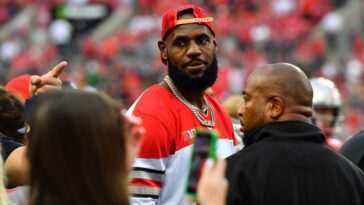 MIRA: LeBron James regala tacos personalizados a Ohio State antes del juego de rivalidad contra Michigan | Noticias de Buenaventura, Colombia y el Mundo