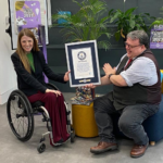 Nathalie McGloin honrada con Guinness World Record | Noticias de Buenaventura, Colombia y el Mundo