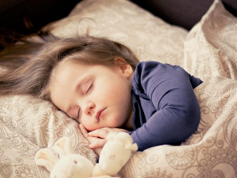 La forma en que ayuda a un niño a dormirse está relacionada con su desarrollo conductual, según un nuevo estudio | Noticias de Buenaventura, Colombia y el Mundo