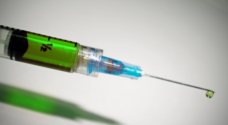 Pfizer-BioNTech probará una vacuna combinada contra el COVID y la gripe | Noticias de Buenaventura, Colombia y el Mundo