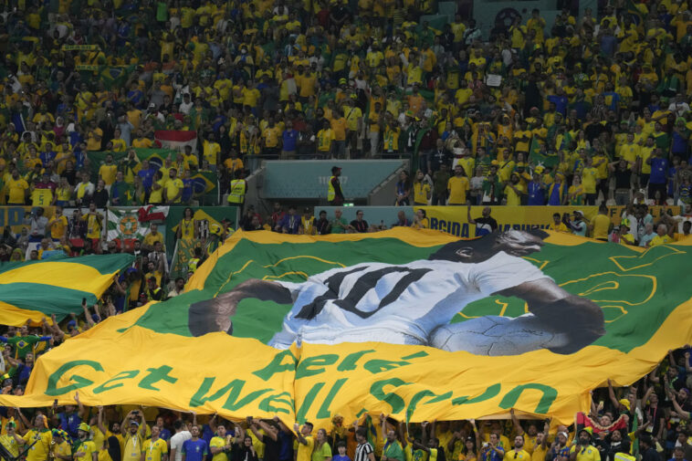 Aficionados de Brasil en el Mundial recuerdan al gran Pelé | Noticias de Buenaventura, Colombia y el Mundo