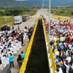 Colombia y Venezuela abren puente tras años de bloqueo | Noticias de Buenaventura, Colombia y el Mundo
