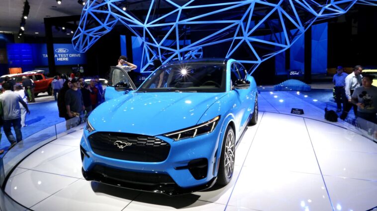 Ford reduce los precios del Mustang Mach-E eléctrico, siguiendo el ejemplo de Tesla | Noticias de Buenaventura, Colombia y el Mundo