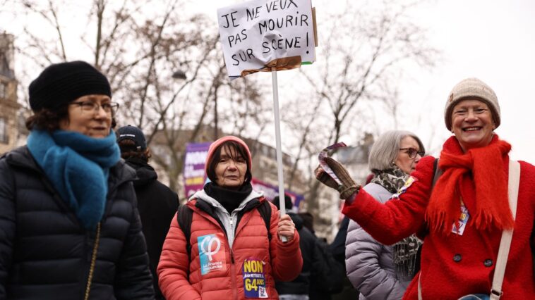 Francia se enfrenta a huelgas generalizadas mientras los sindicatos toman las calles contra la reforma de las pensiones | Noticias de Buenaventura, Colombia y el Mundo