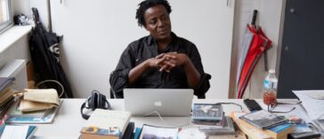 El célebre cineasta John Akomfrah representará a Gran Bretaña en la Bienal de Venecia de 2024 | Noticias de Buenaventura, Colombia y el Mundo