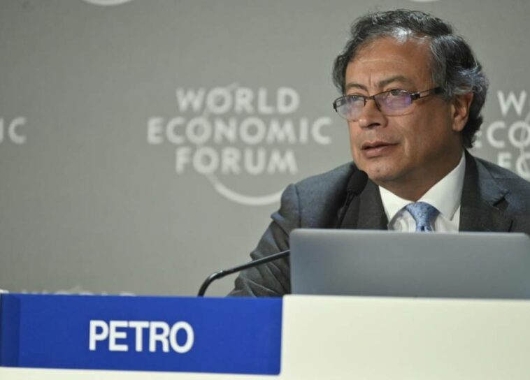 "Los empresarios de Davos deberían pensar en otro capitalismo": Presidente Petro