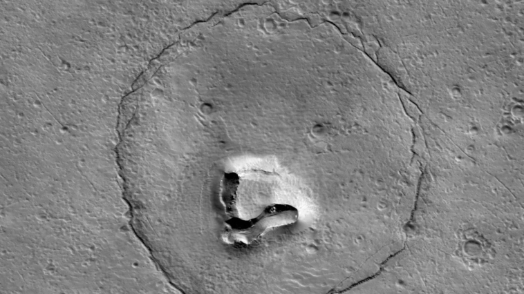 Los cráteres y las grietas de Marte crean la imagen de un oso de peluche | Noticias de Buenaventura, Colombia y el Mundo