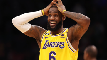 Lakers, LeBron James atónitos después de no recibir una falta que alteró el juego contra los Celtics; liga confirma llamada perdida | Noticias de Buenaventura, Colombia y el Mundo